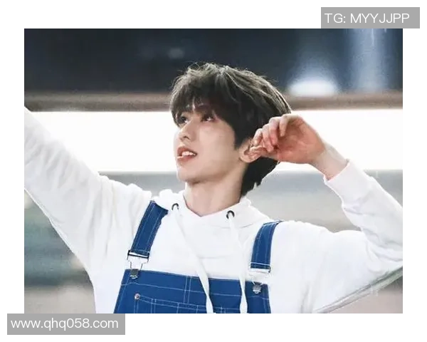 足球明星短袖T恤热潮来袭穿上偶像的荣耀与激情尽在其中