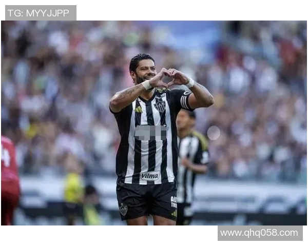 哪个足球明星在场上能如重炮般轰炸对手的球门引发热议